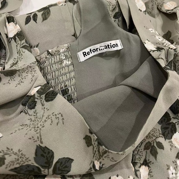 Reformation Twilight Dress in Verde - Picture 5 of 6